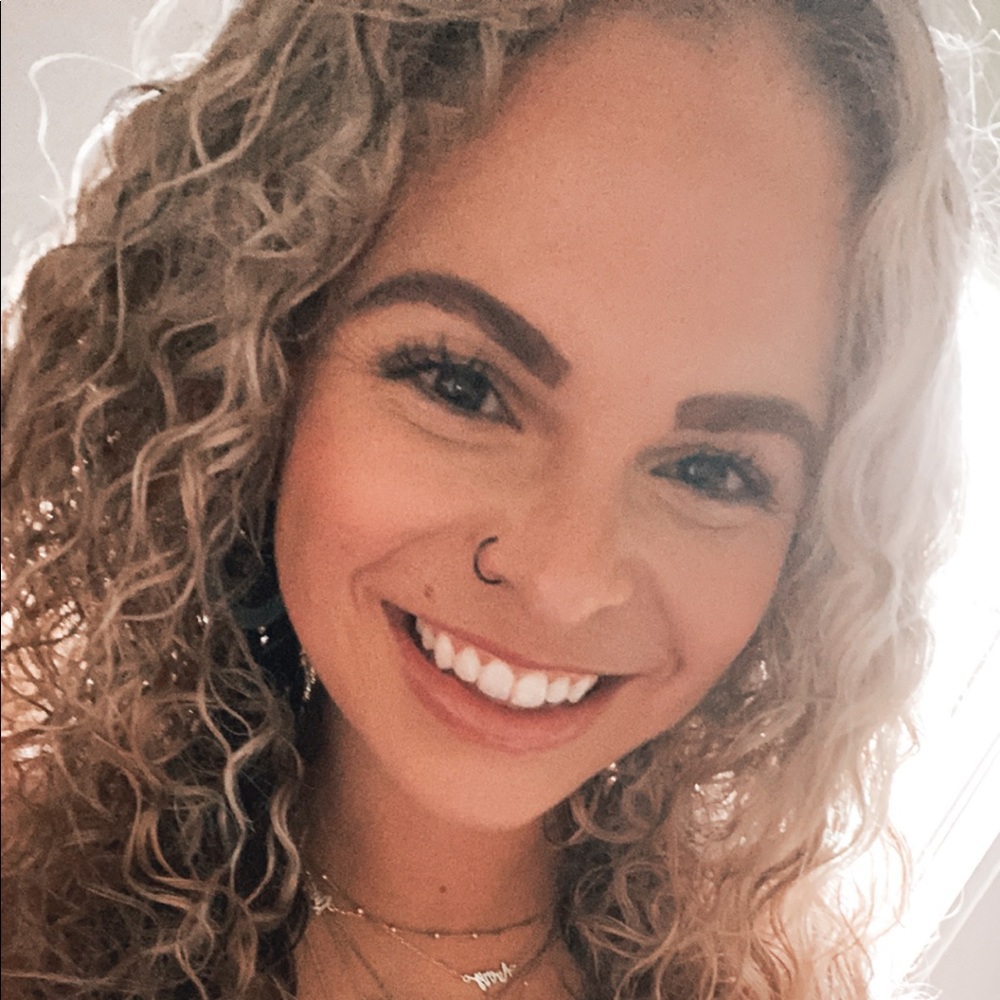 Meet your Posher, Brooke